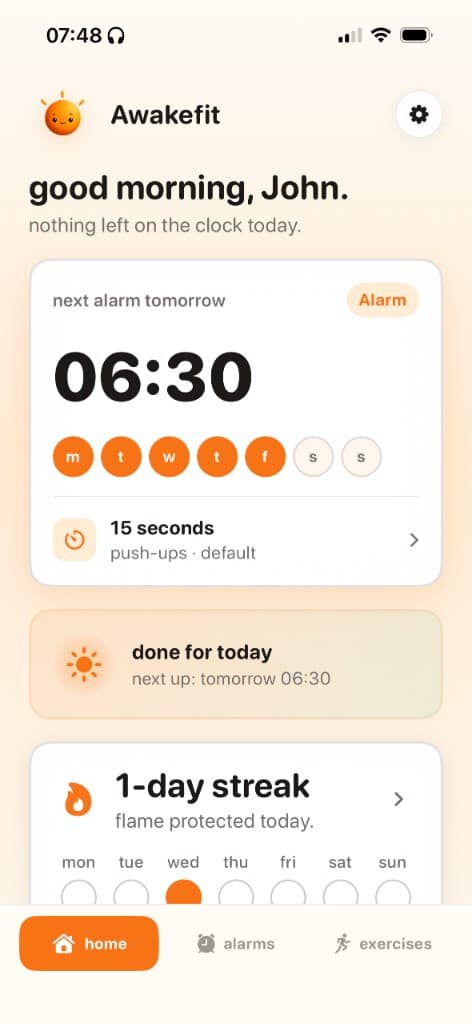 Awakefit home screen showing today's alarm, streak calendar, and wake-up mission